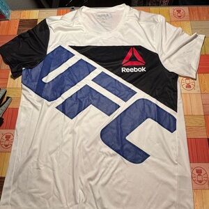 Reebok Men's White and Blue UFC Shirt Sz xl